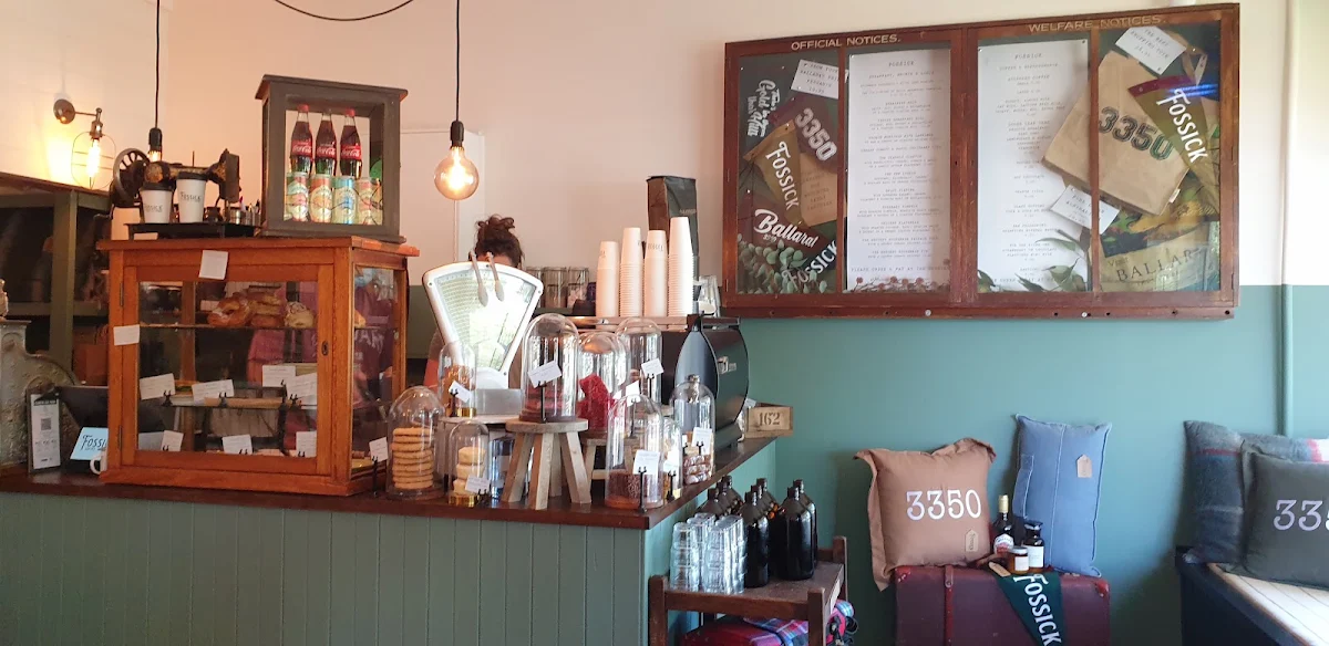 Vibe, Ma Belle’s Cafe