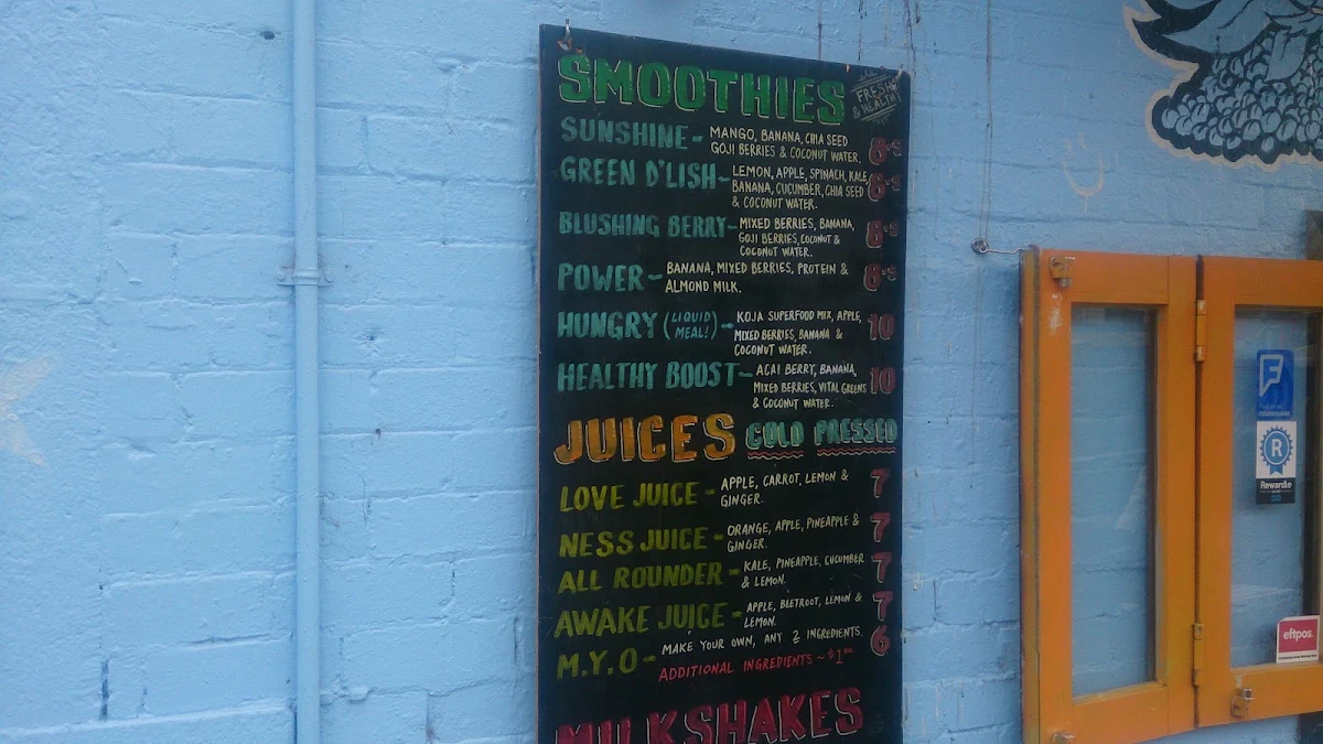 Menu, Too Many Chiefs