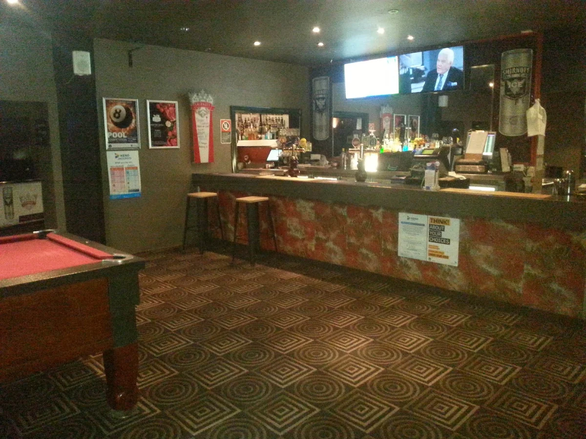 Vibe, The Coach and Horses Hotel