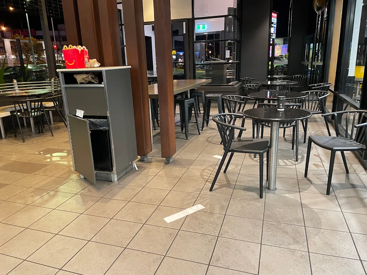 Vibe, McDonald's Calamvale
