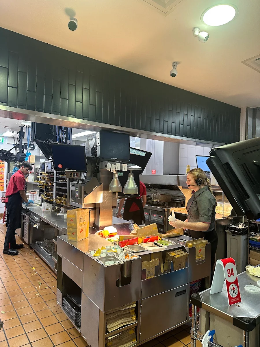 Vibe, McDonald's Calamvale