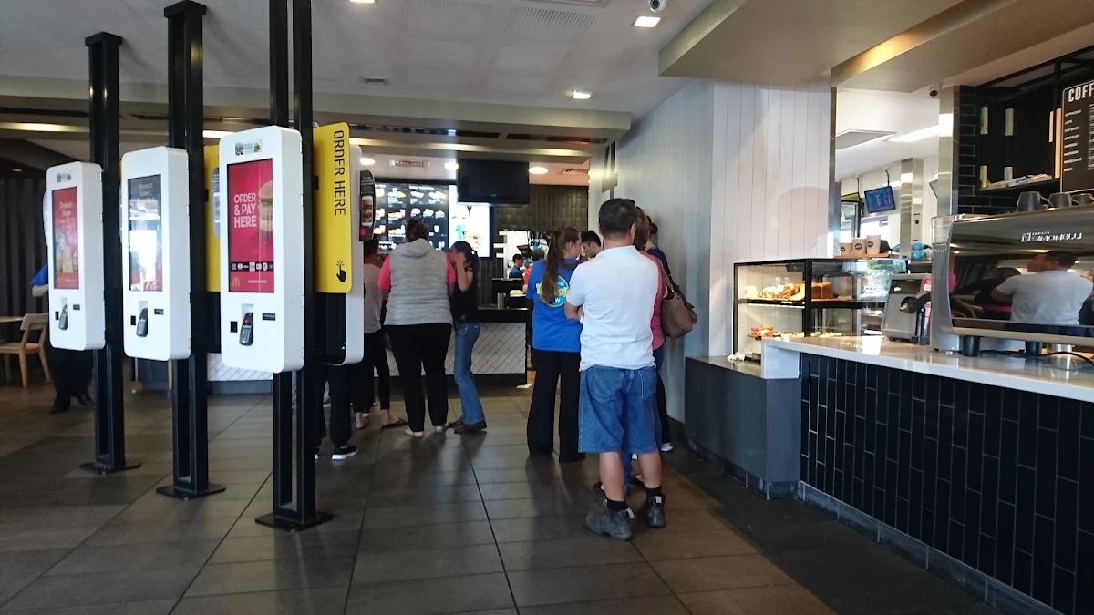 Vibe, McDonald's Calamvale