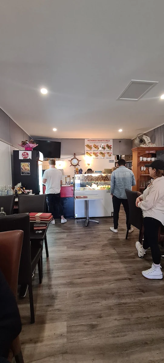 Vibe, Friendship Vietnamese Delights Restaurant