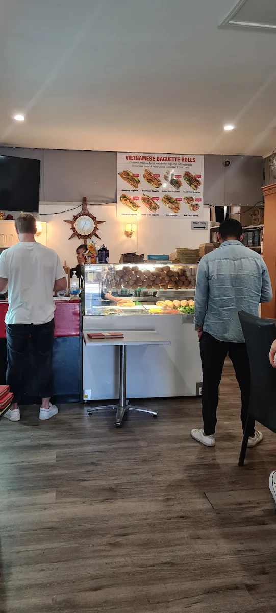 Vibe, Friendship Vietnamese Delights Restaurant