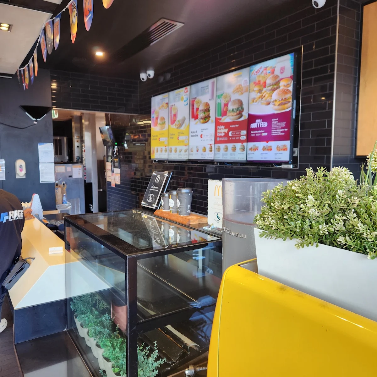 Vibe, McDonald's Acacia Ridge