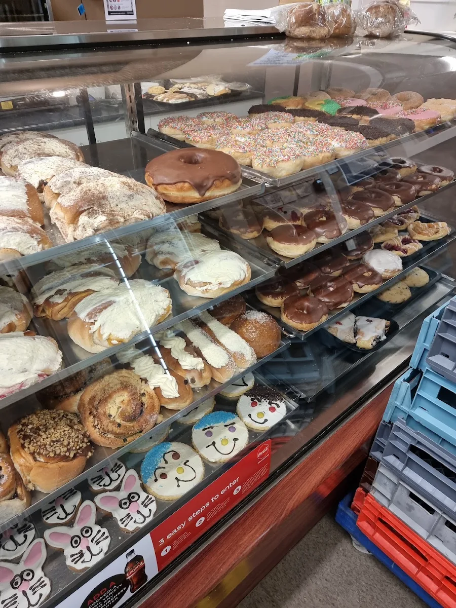 Vibe, McCue's Bakery
