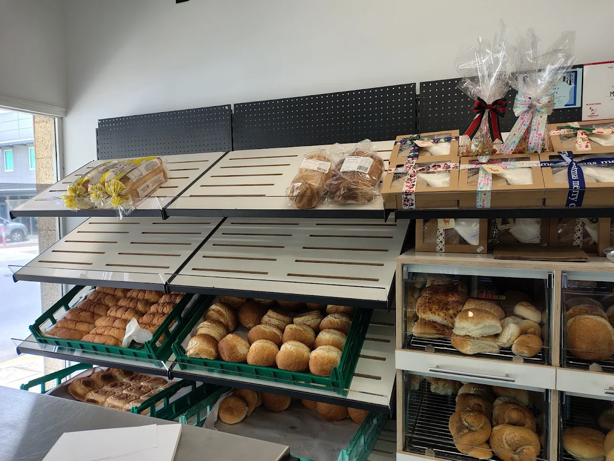 Vibe, McCue's Bakery