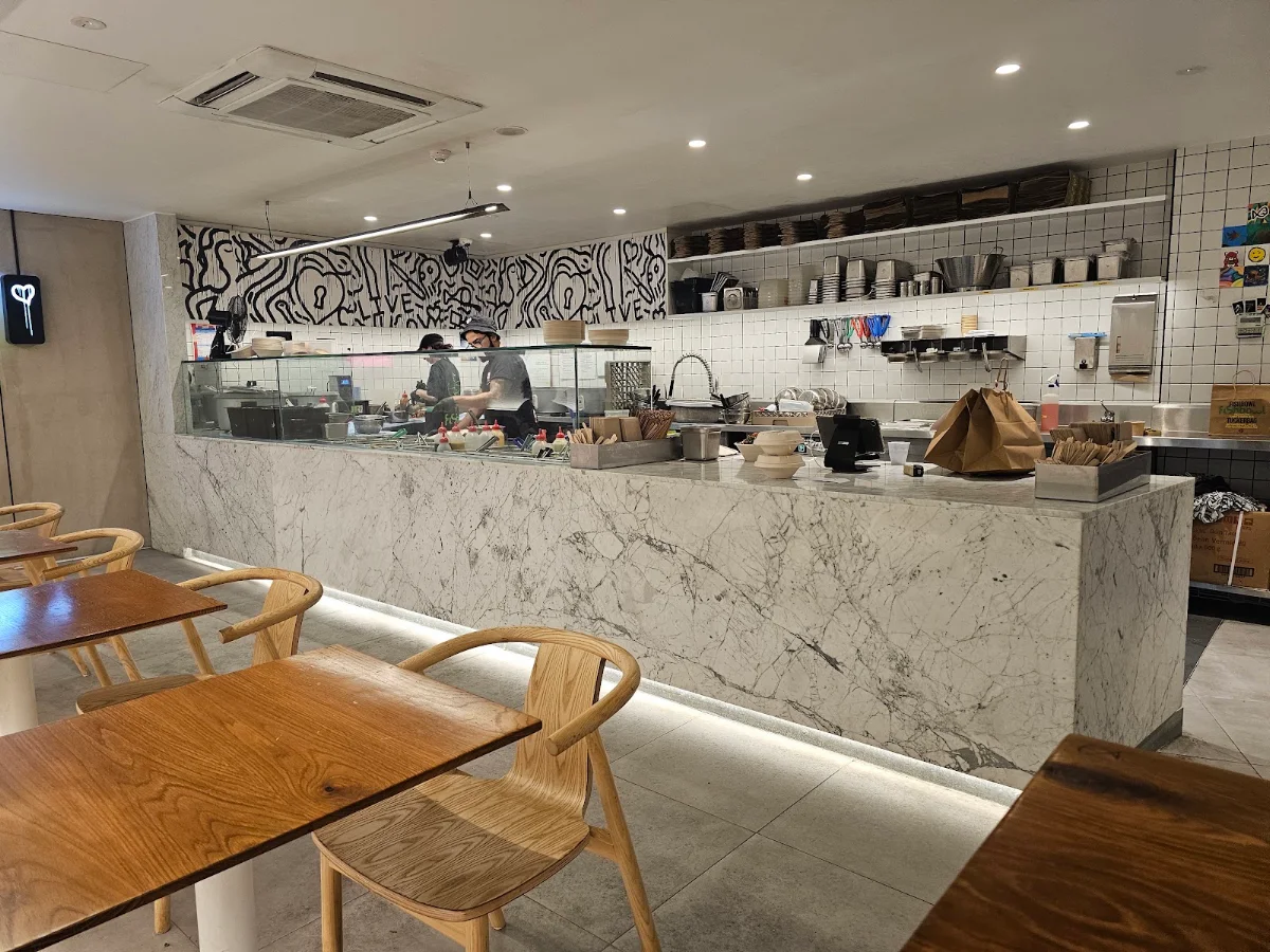 Vibe, FISHBOWL - Potts Point