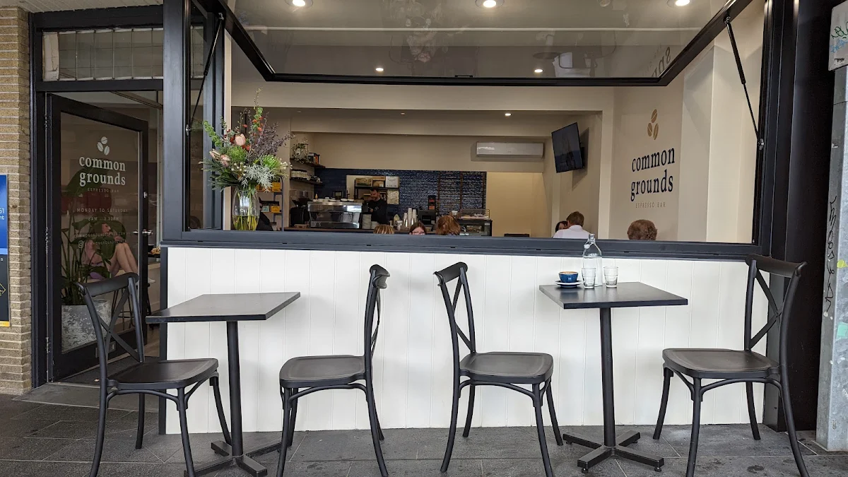 Vibe, Common Grounds Espresso Bar