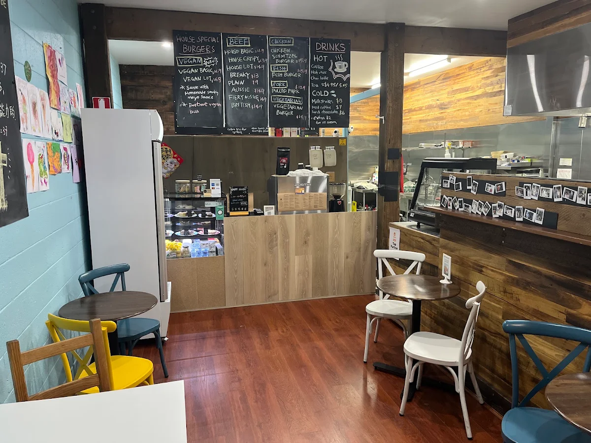 Mount Martha Gourmet Burgers (Cafe 85 Percent) cover