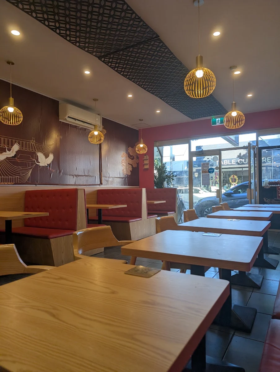 Vibe, Wei's Dumpling Hut 齐鲁缘饺子馆