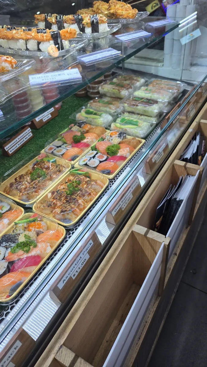Vibe, Suki Sushi