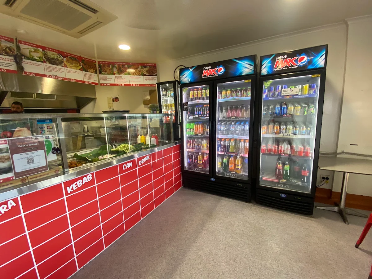 Vibe, Kaan's kebabs -fish & chips