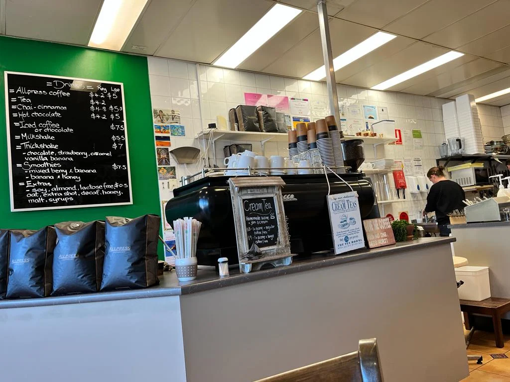 Vibe, Village Grind Cafe