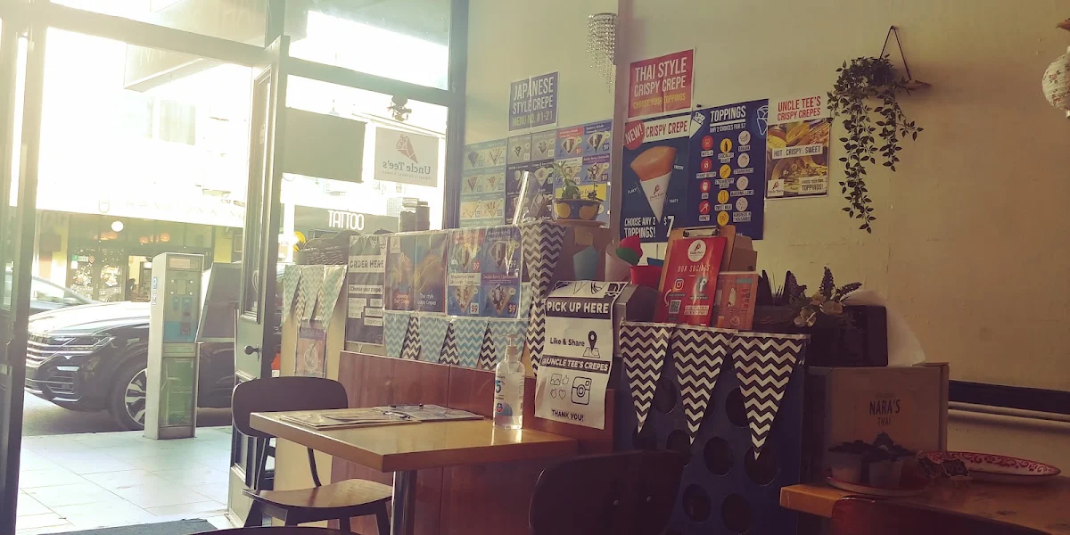 Vibe, Uncle Tee's Crepes Newtown