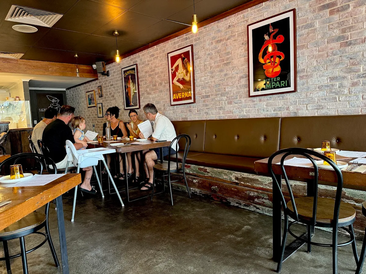 Vibe, Pezzella’s Pizzeria and Bar