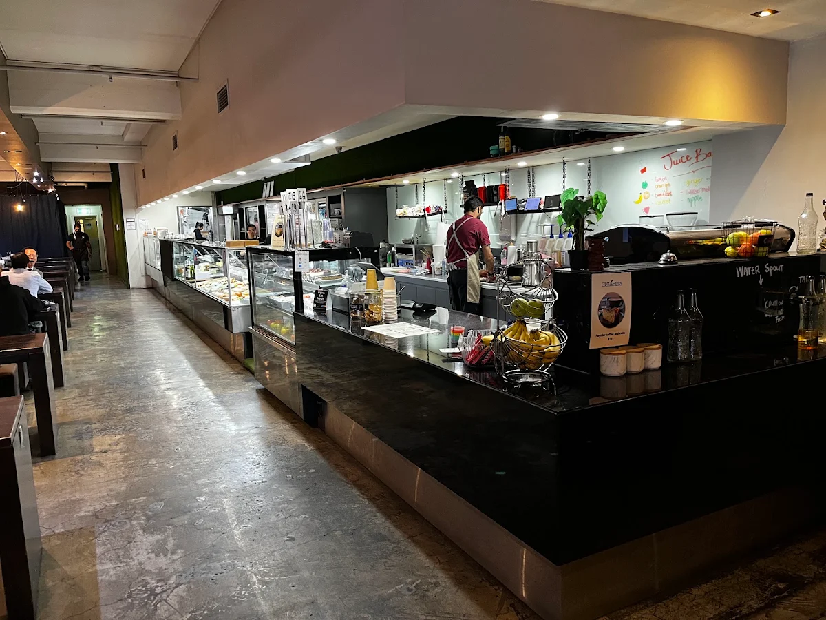 Vibe, Bullrun café