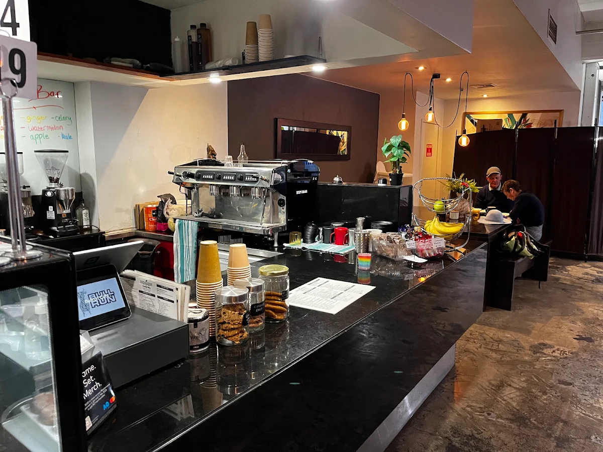 Vibe, Bullrun café