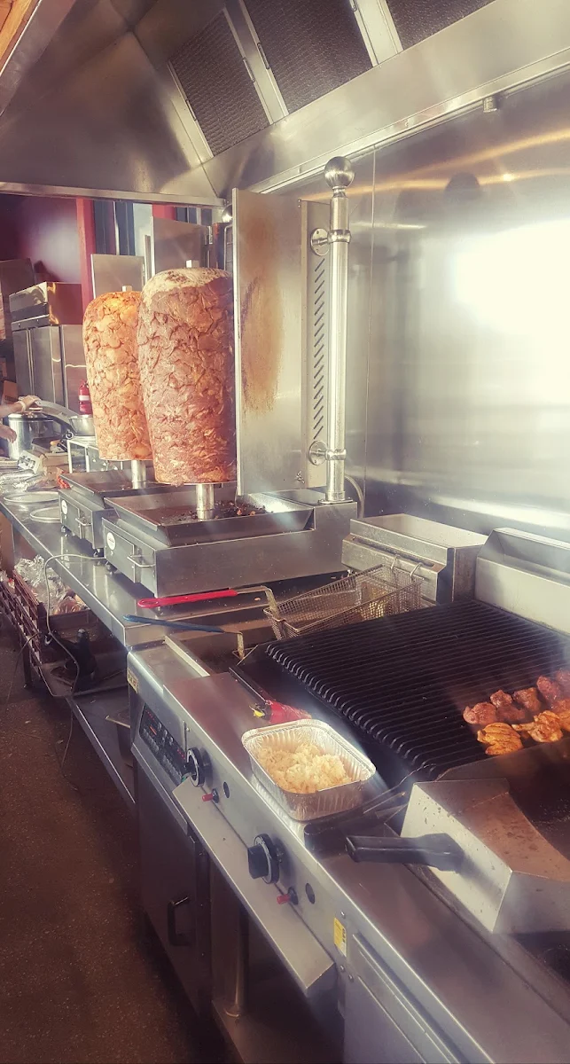Vibe, Kebab Hut