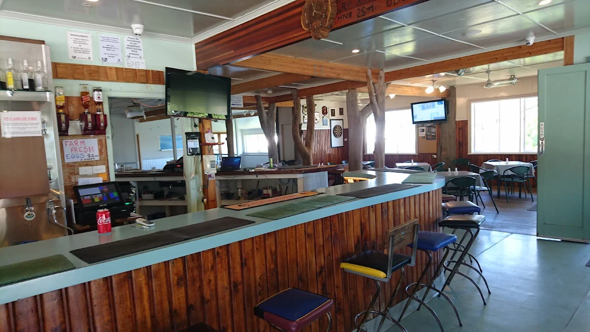 Vibe, Roadvale Hotel