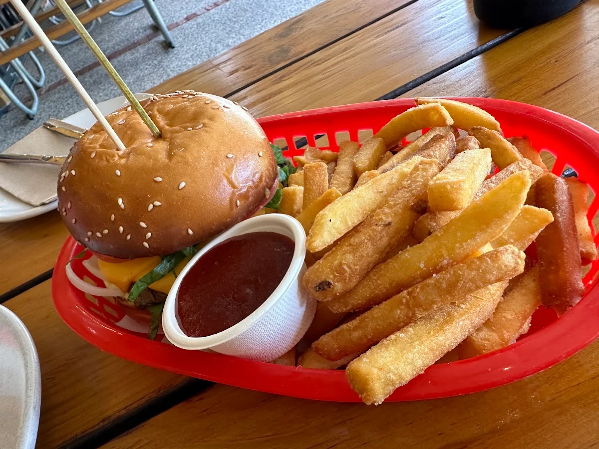 Food & drink, The Henley Brook