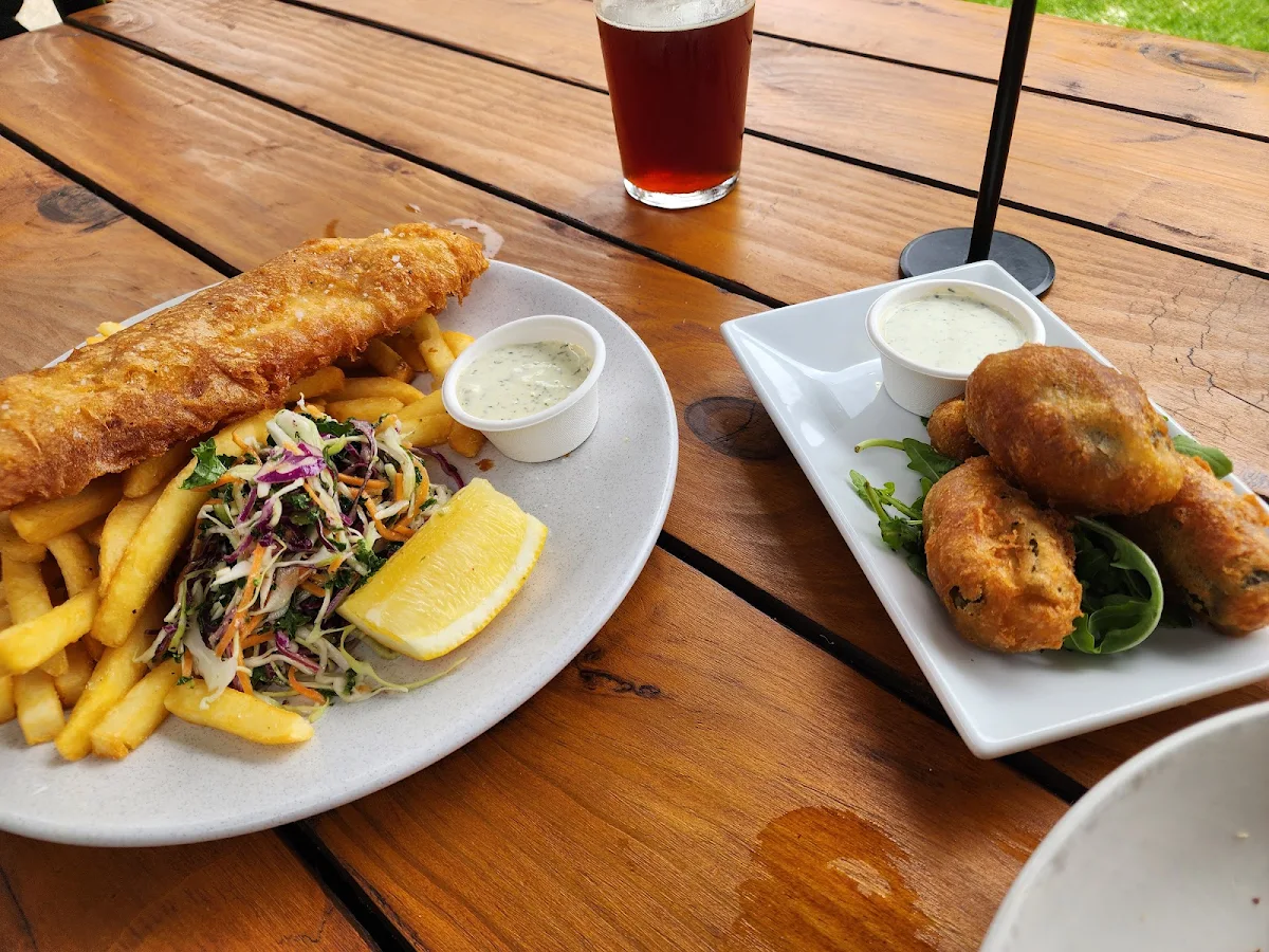 Food & drink, The Henley Brook
