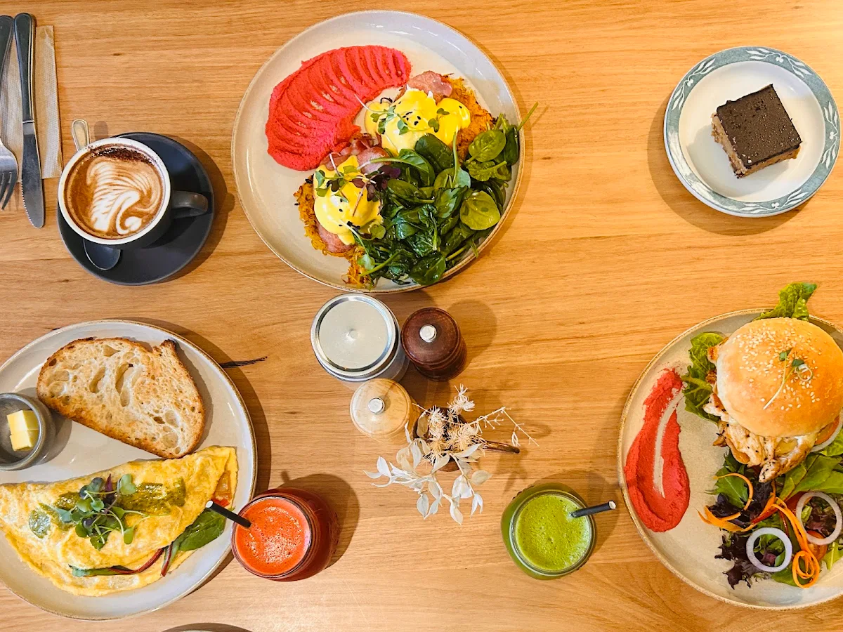Food & drink, Earthy Eats