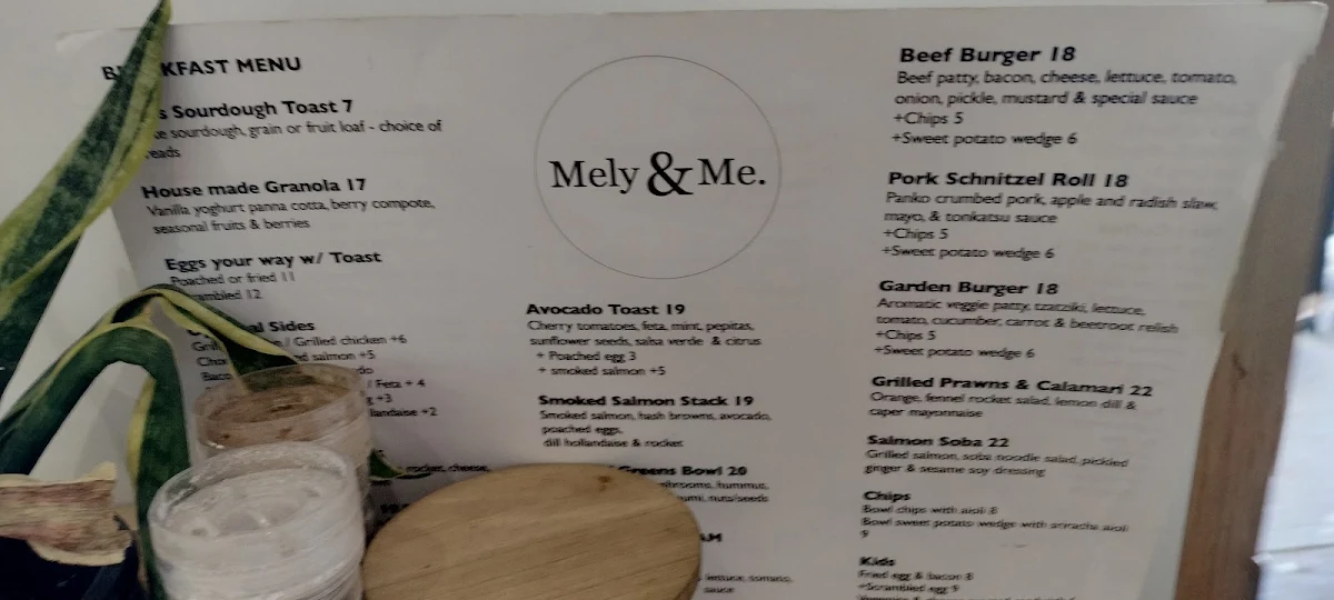 Menu, Mely & Me.
