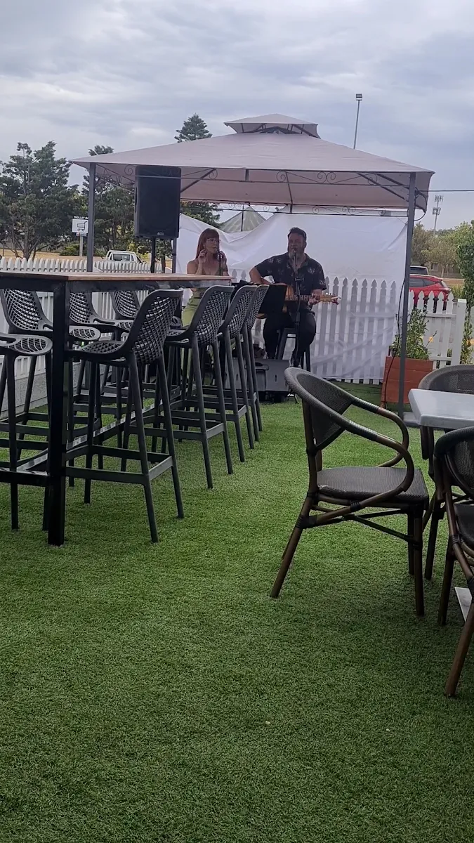 Vibe, San Marino Cafe Ristorante