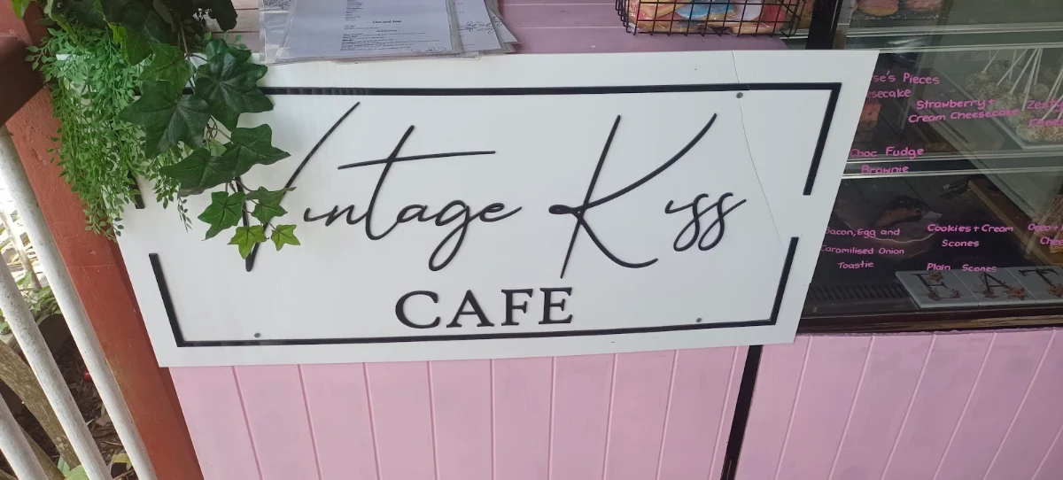 Menu, Vintage Kiss