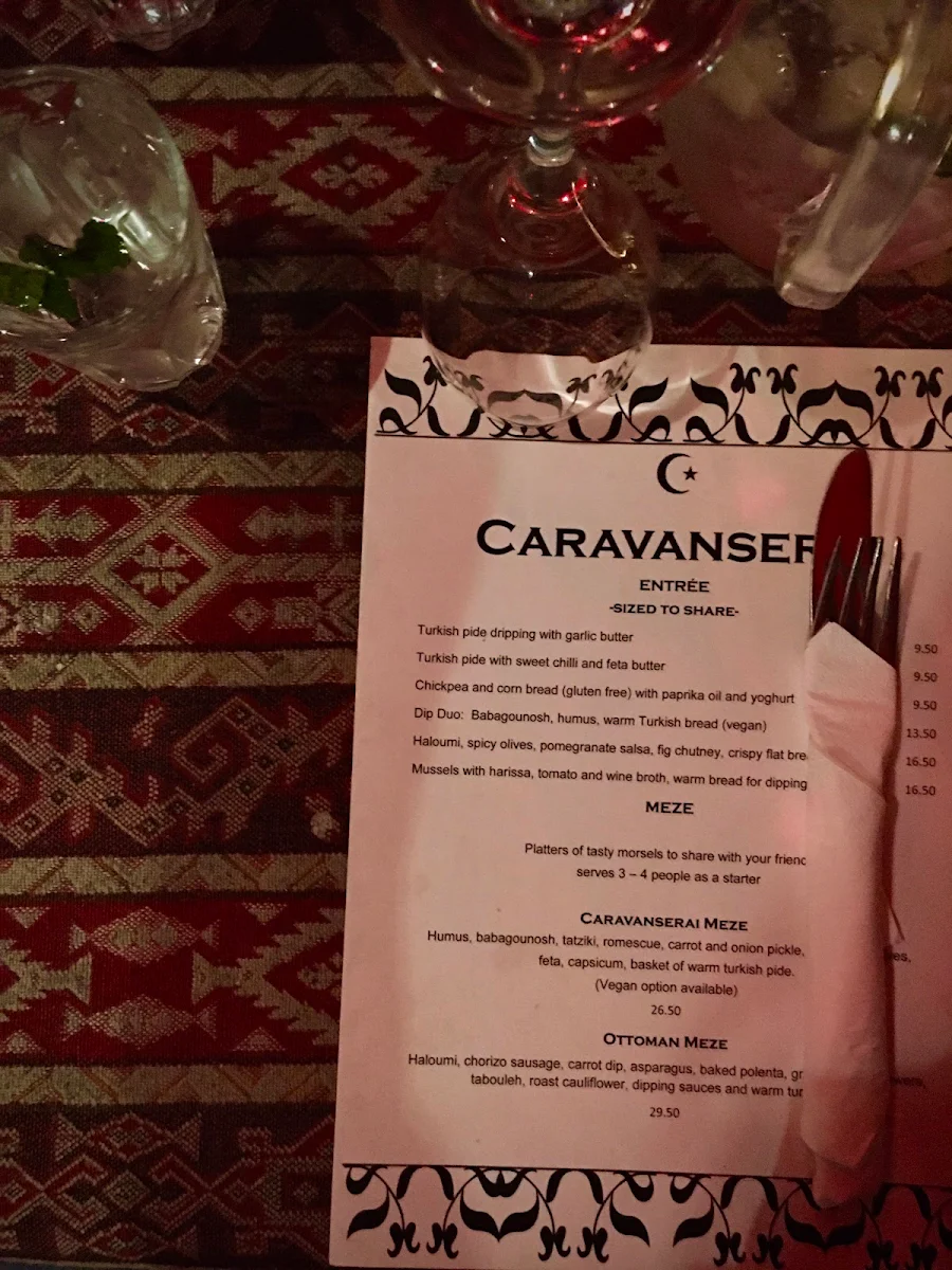 Menu, Caravanserai