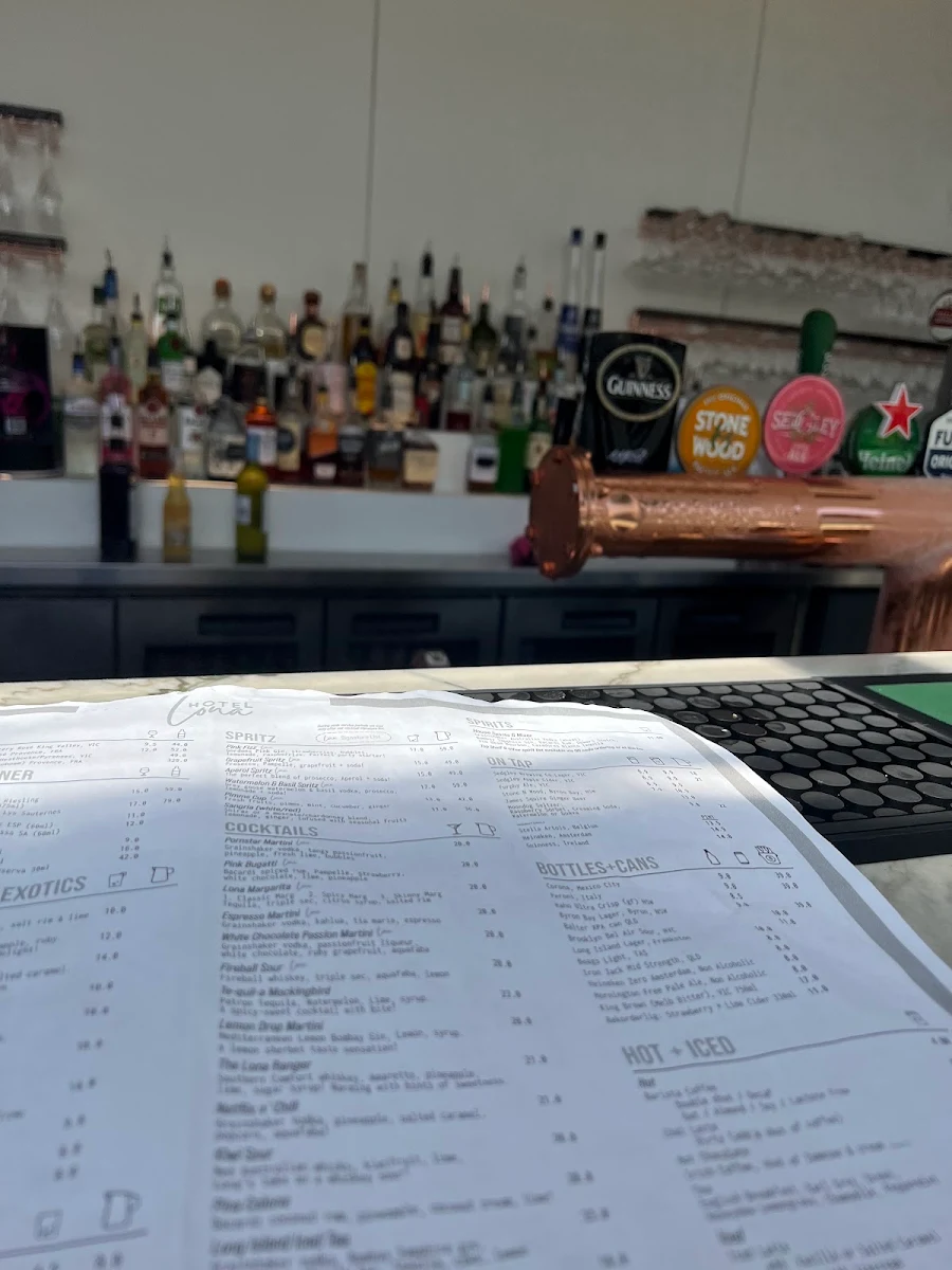 Menu, Hotel Lona