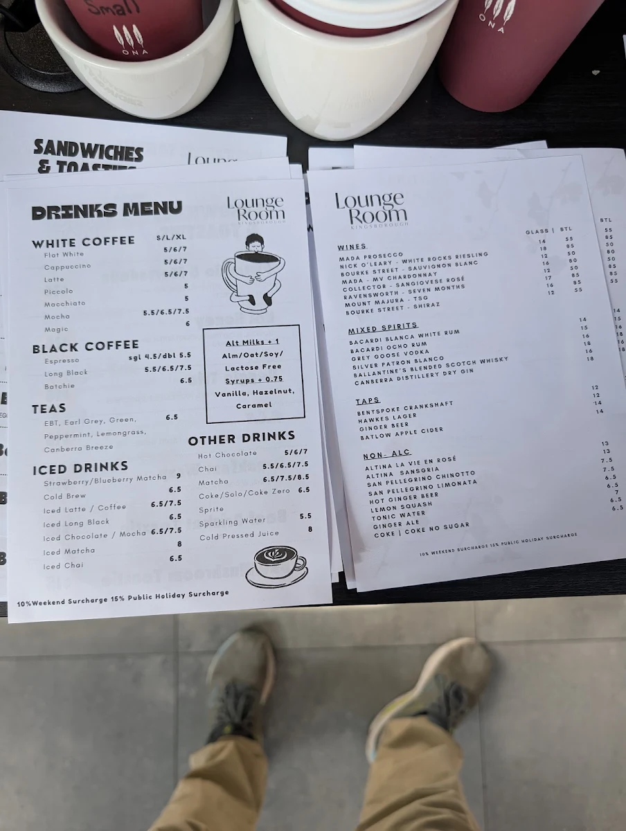 Menu, Lounge Room