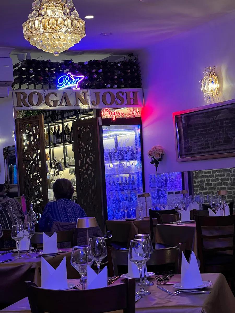 Vibe, Indian Rogan Josh - Ferntree Gully