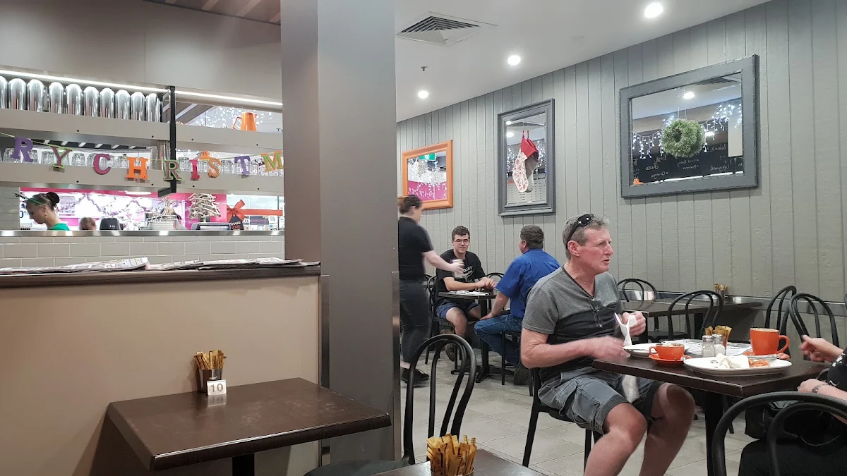Vibe, Café Delissio