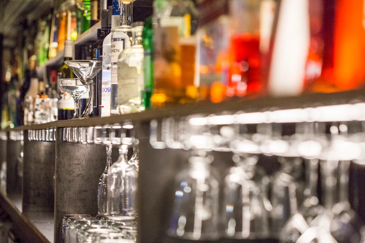 Vibe, Titanium Bar & Bistro