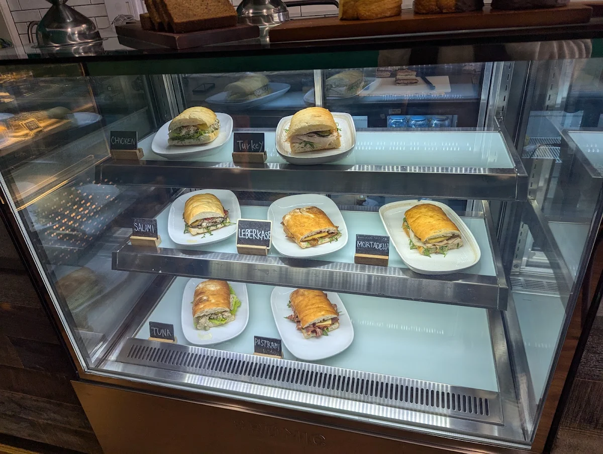 Vibe, Herman's Deli