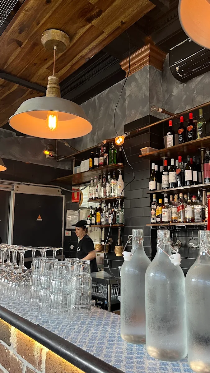 Vibe, Sticky Rice Thai Newcastle East