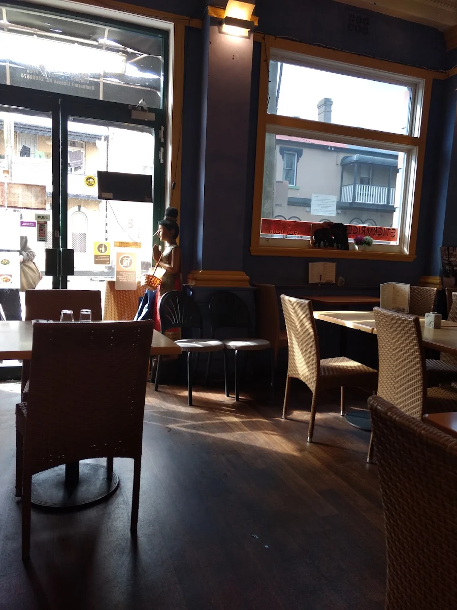 Vibe, Sticky Rice Thai Newcastle East