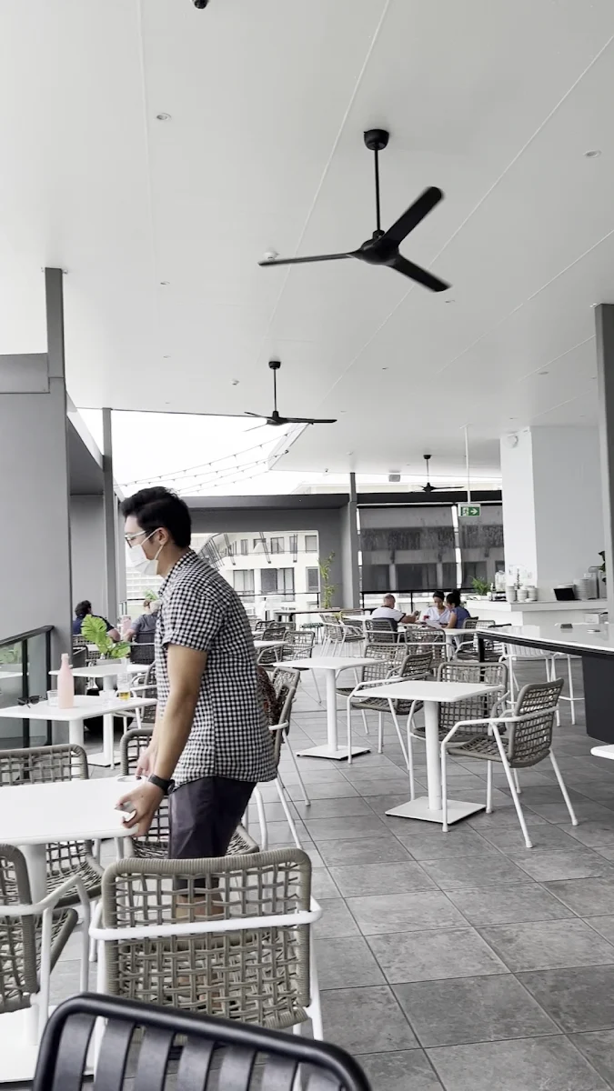 Vibe, Restaurant Oak & Vine - Cairns