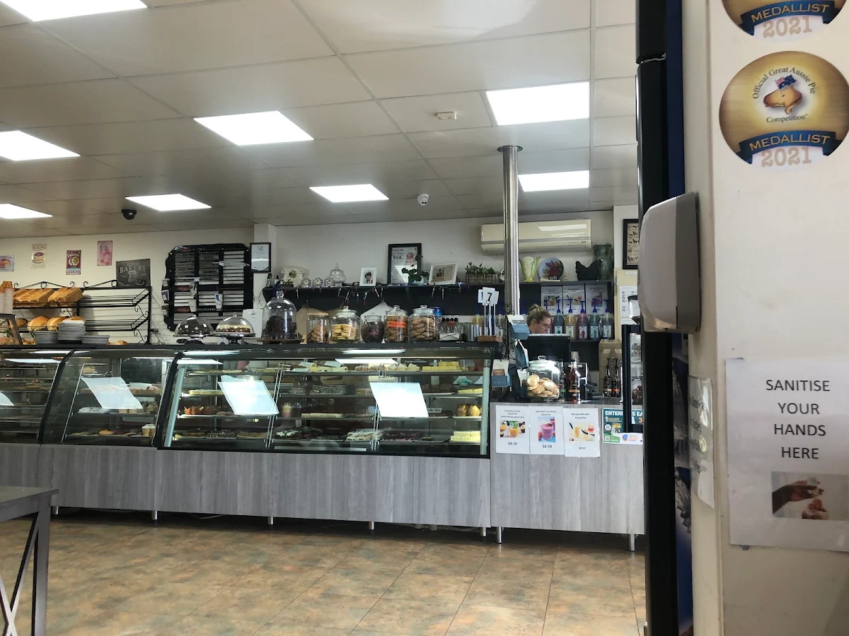 Vibe, Tatura Hot Bread