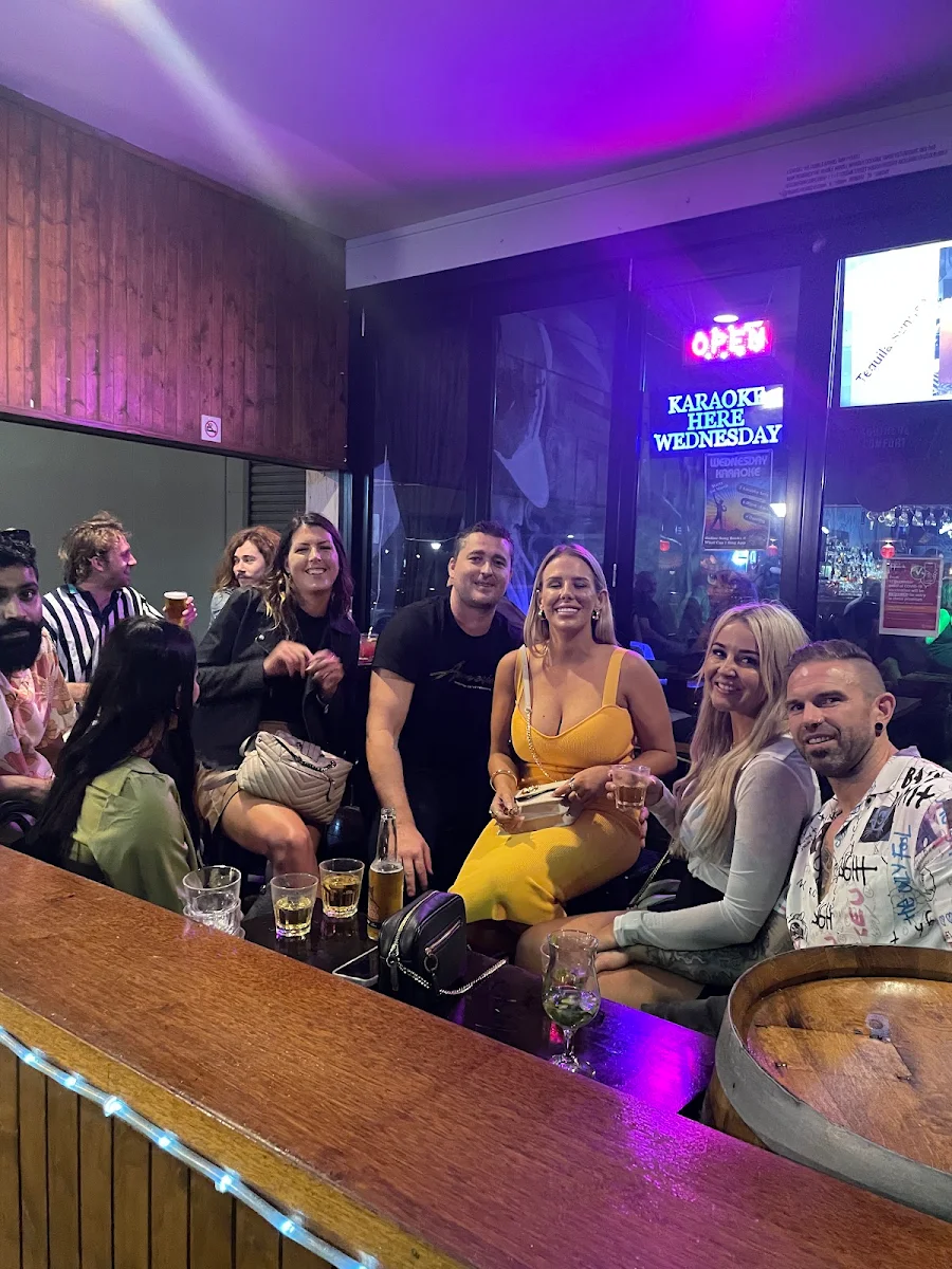 Vibe, The Double Barrel Bar