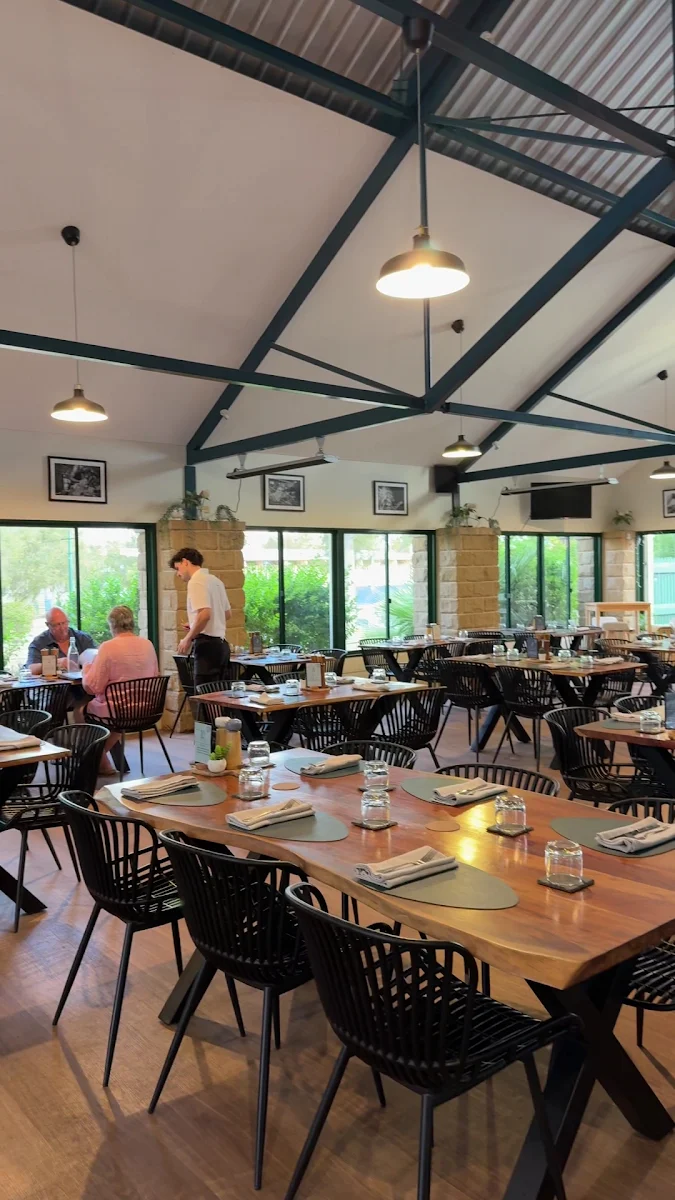 Vibe, Woolshed Baa & Grill and Baa-rista