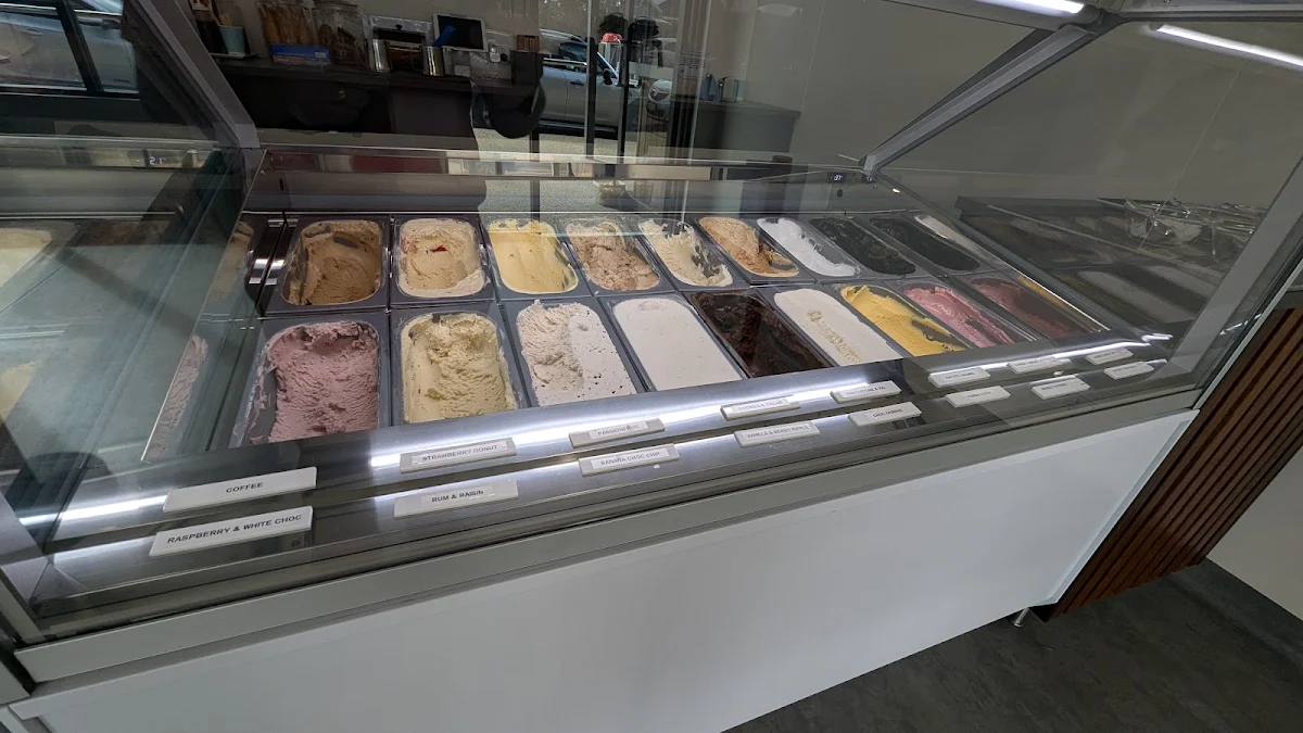 Vibe, Millers Little Ice Cream Shop