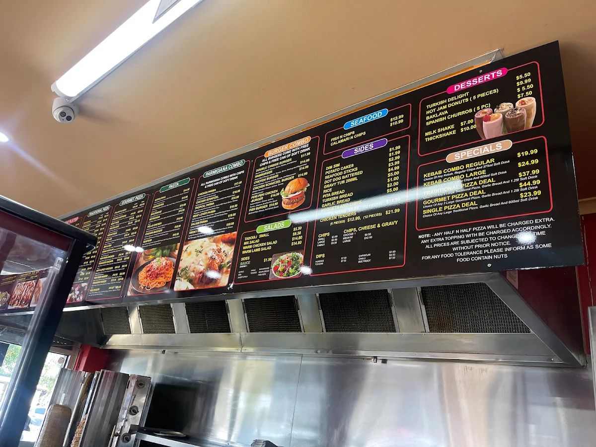 Vibe, Luv A Kebab Pizza