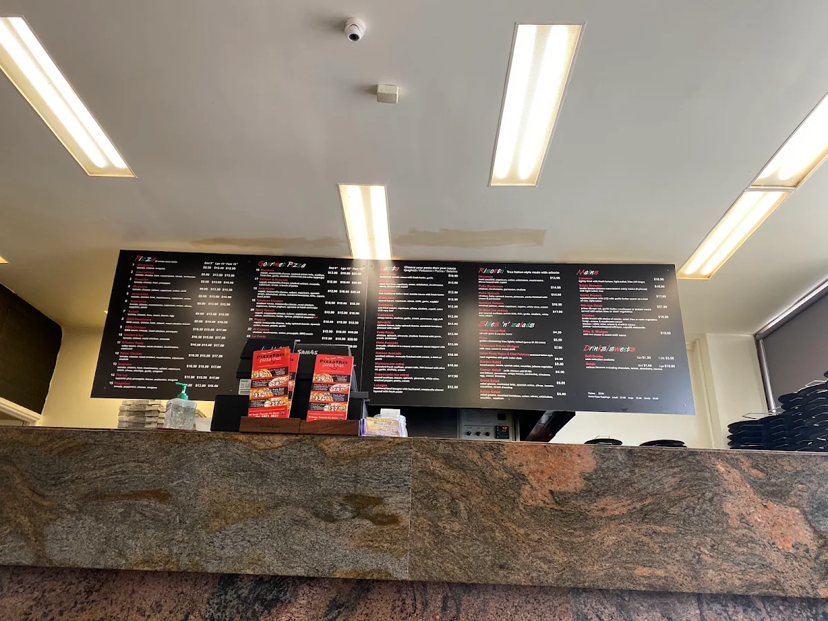 Menu, Pizza This Pizza That