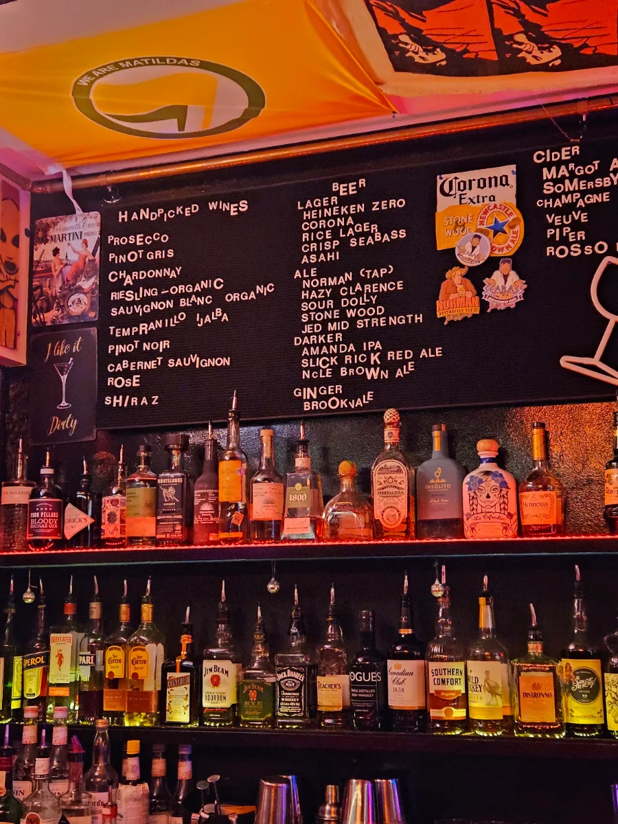 Menu, Scarlet Weasel