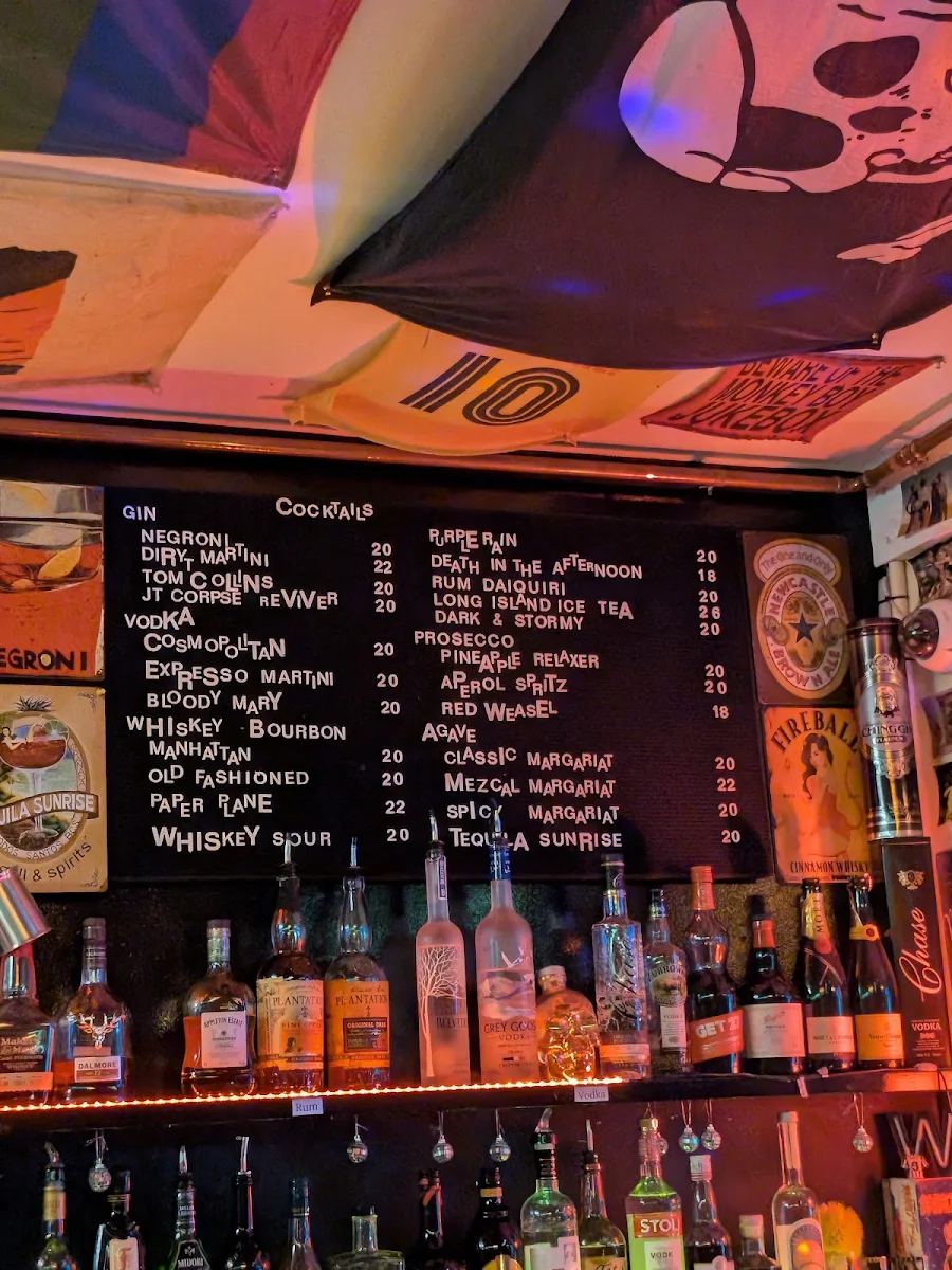 Menu, Scarlet Weasel