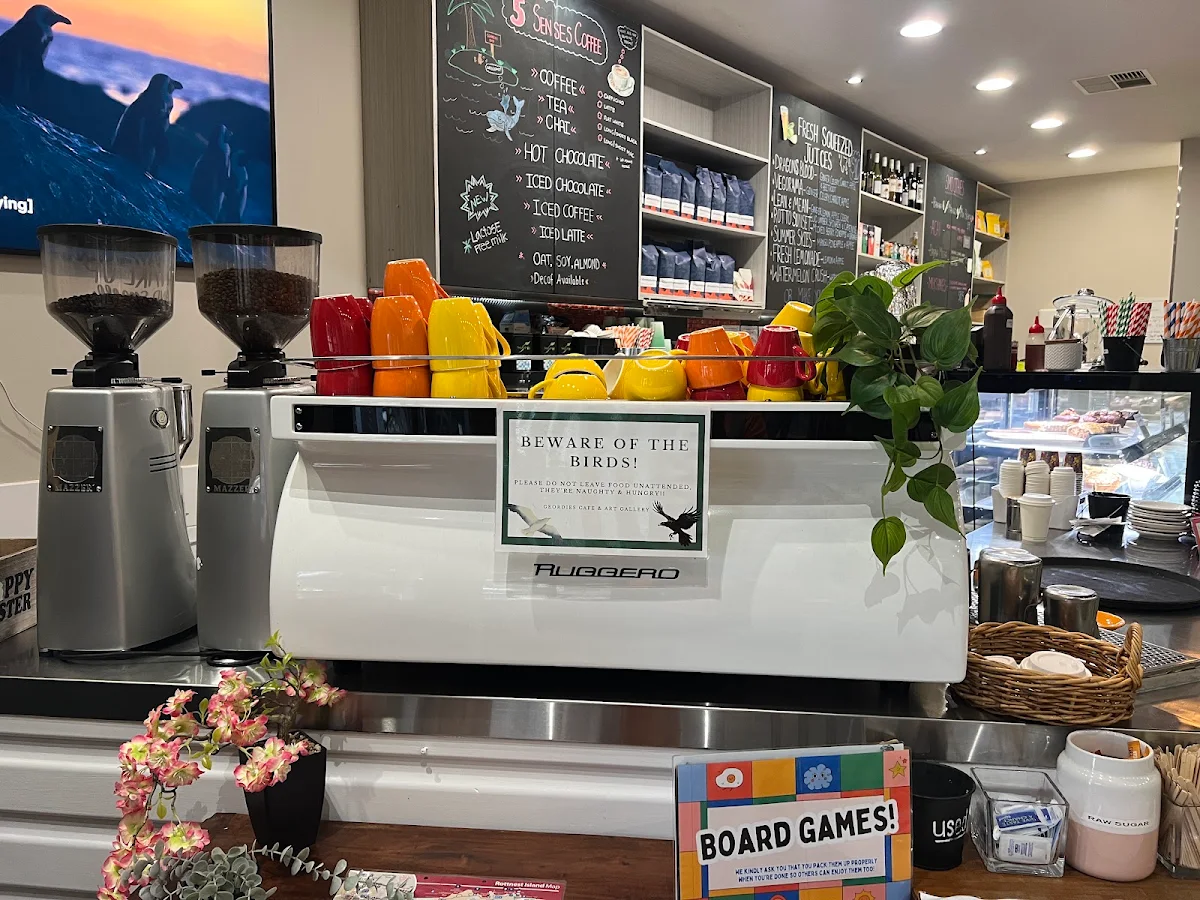 Vibe, Geordie's Cafe & Art Gallery