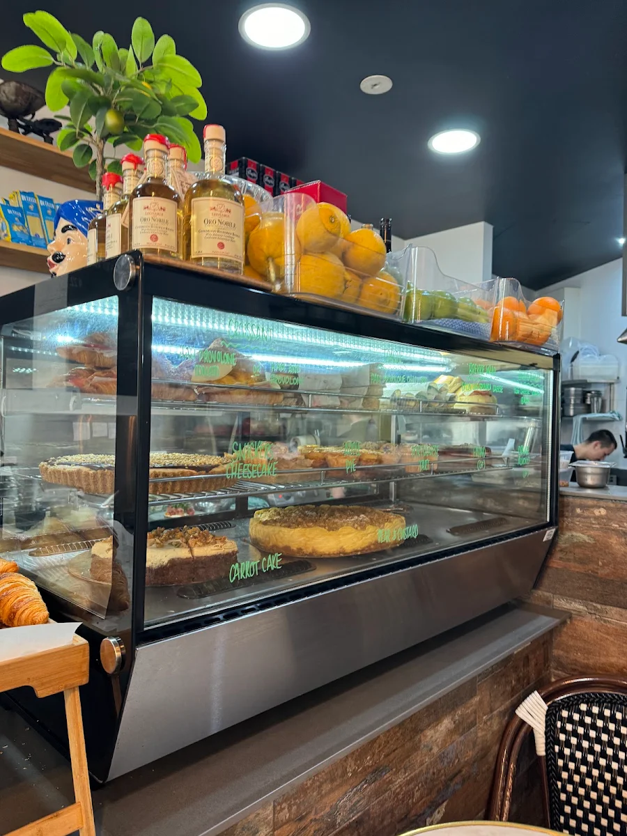 Vibe, Cheeky Boy Espresso